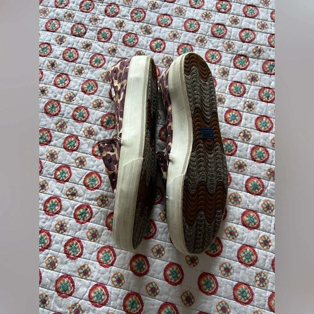EUC KEDS x Elizabeth & James Double Decker Sz 8 Purple Leopard Slip-on Shoes